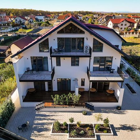 Forest Boutique Piteşti Exteriör bild